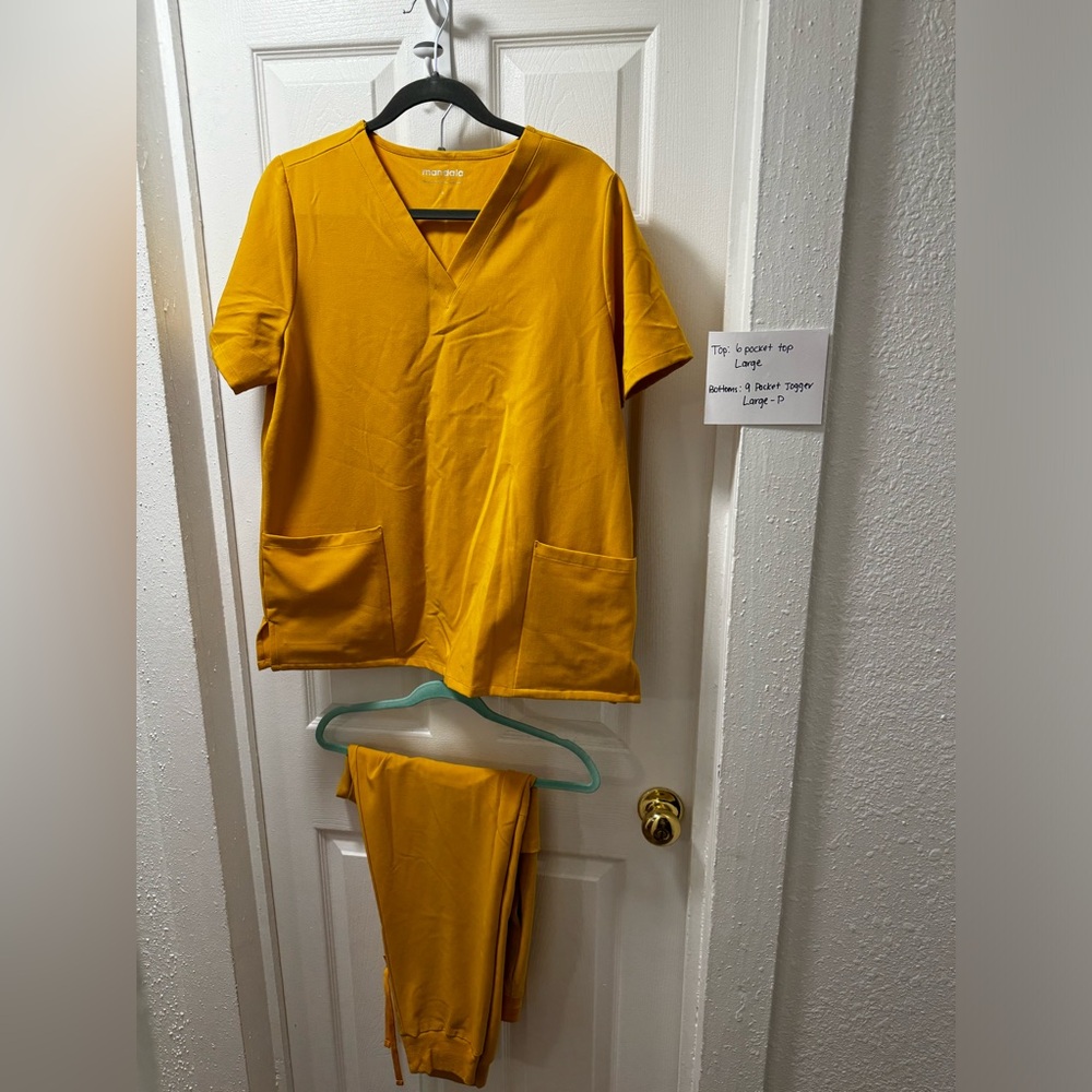 Mandala Scrubs (Large)